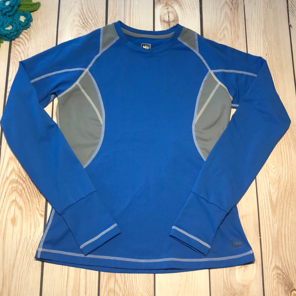 REI women’s long sleeve stretchy base layer top